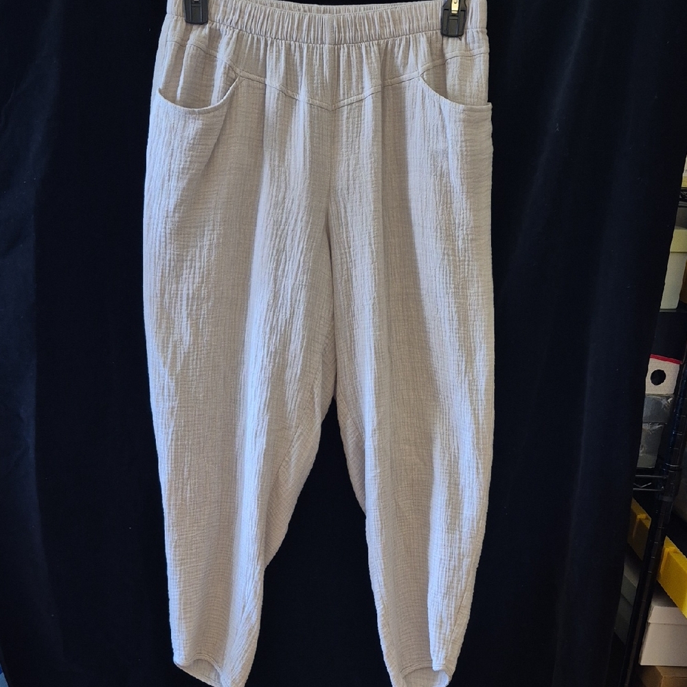 NWT Noen Seamed‑Front Gauze Pants – 2 Pockets – Ankle Length